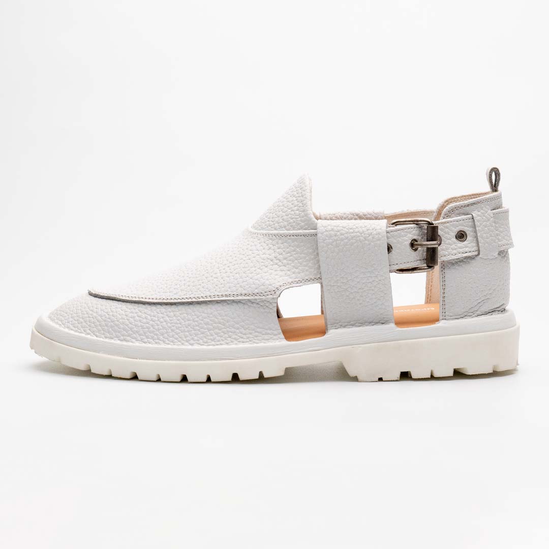 White Handmade jeans Chappal